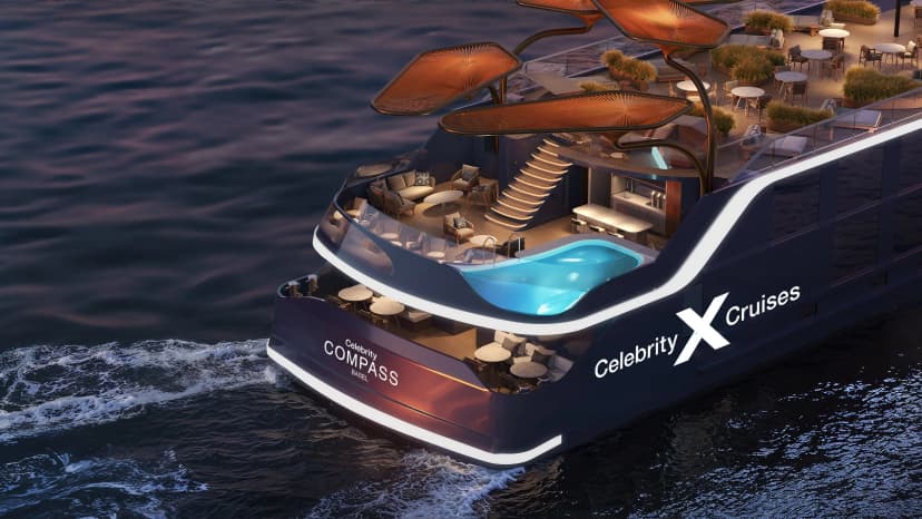 Cruise pool deck